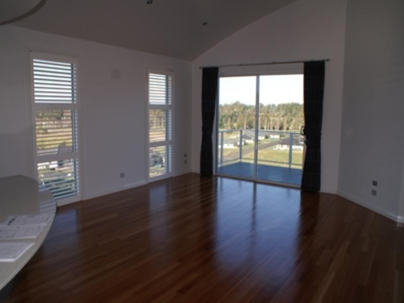 2 Collins Way, Orange NSW 2800