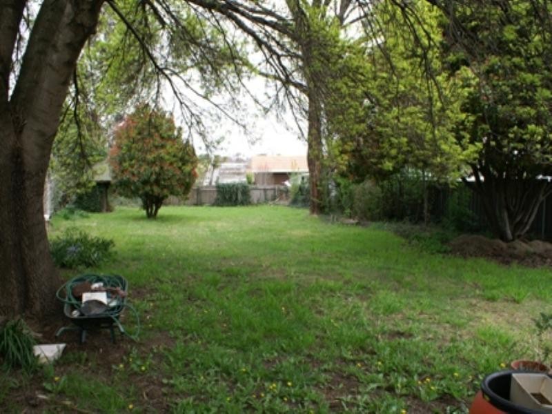 43 Cecil Road, Orange NSW 2800