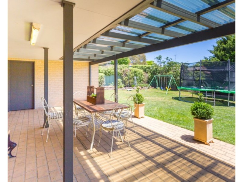 6 Gersbach Close, Orange NSW 2800