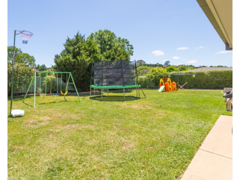 6 Gersbach Close, Orange NSW 2800