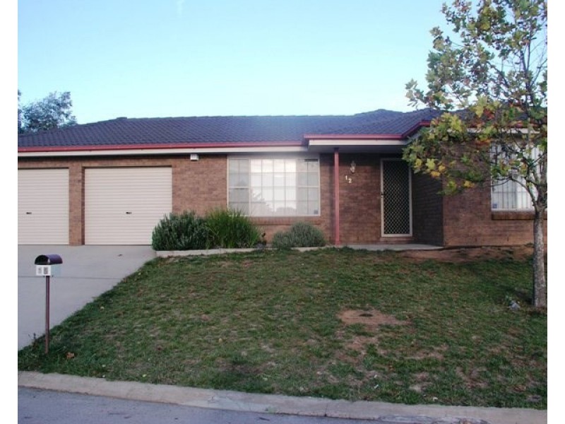 12 Marsden Place, Orange NSW 2800