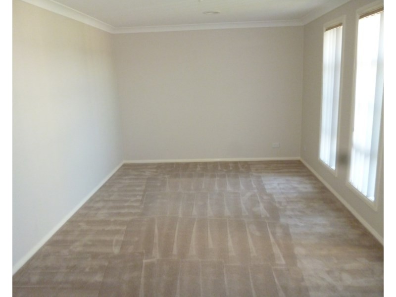 98 Diamond Drive, Orange NSW 2800