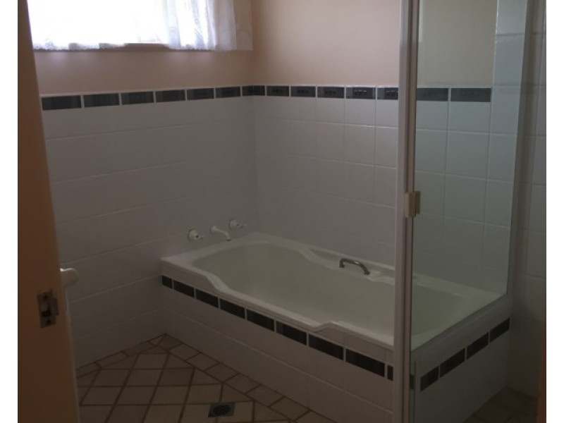 1 Inkara Place, Orange NSW 2800