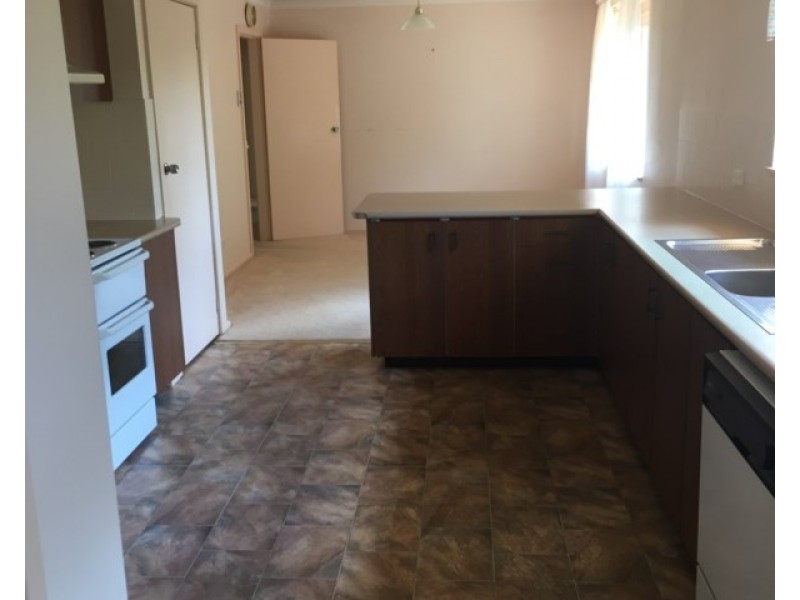 1 Inkara Place, Orange NSW 2800