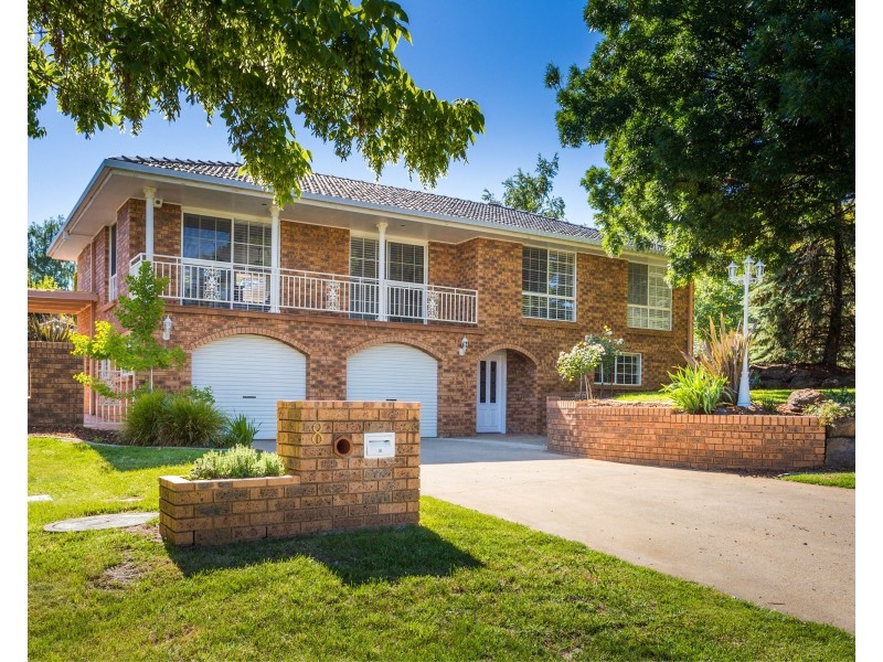 8 Wiare Circuit, Orange NSW 2800