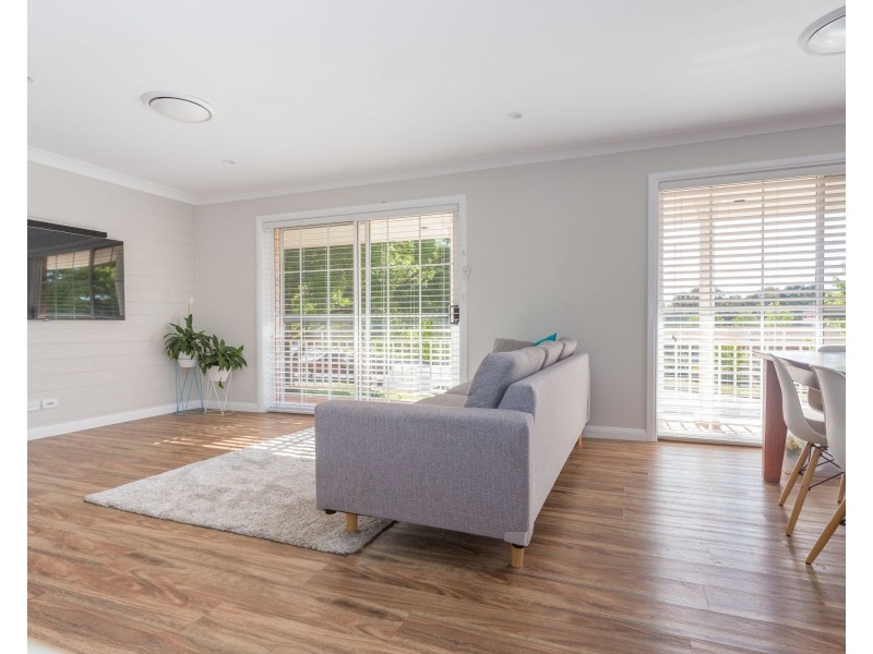 8 Wiare Circuit, Orange NSW 2800