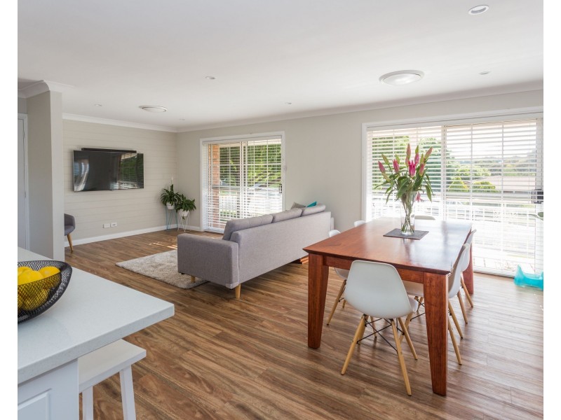 8 Wiare Circuit, Orange NSW 2800