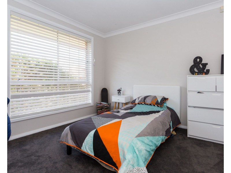 8 Wiare Circuit, Orange NSW 2800