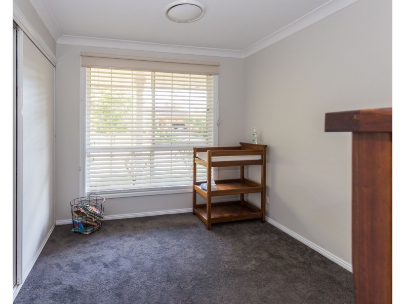 8 Wiare Circuit, Orange NSW 2800