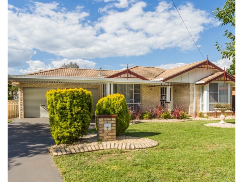 7 Newman Street, Orange NSW 2800