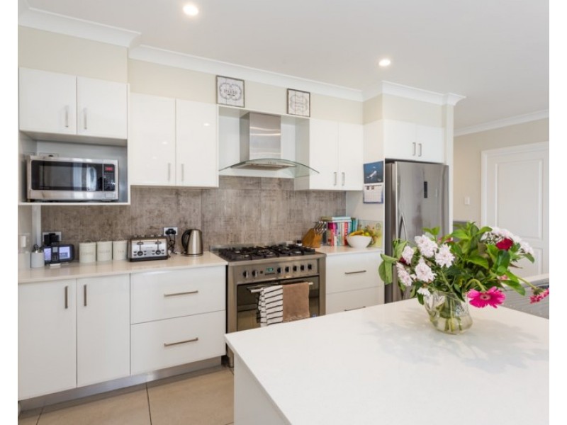 16 Glasson Drive Orange, Orange NSW 2800