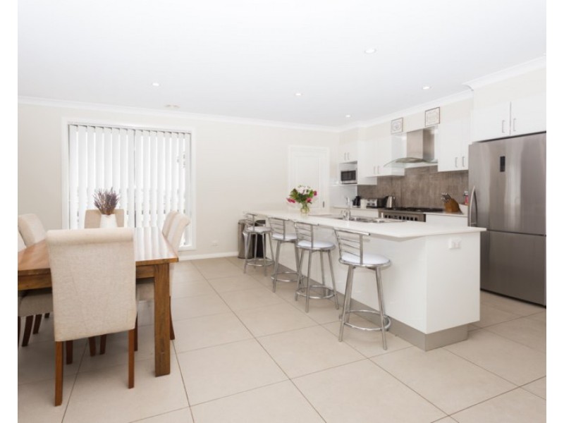 16 Glasson Drive Orange, Orange NSW 2800