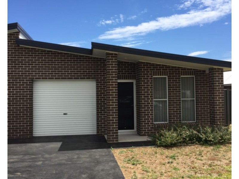 11A Newport Street, Orange NSW 2800