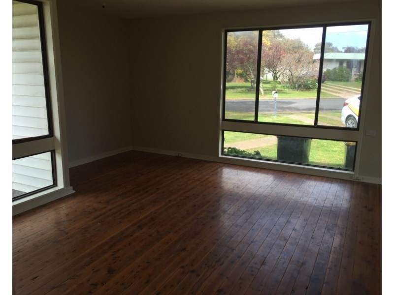 10 Currong Cresent, Orange NSW 2800