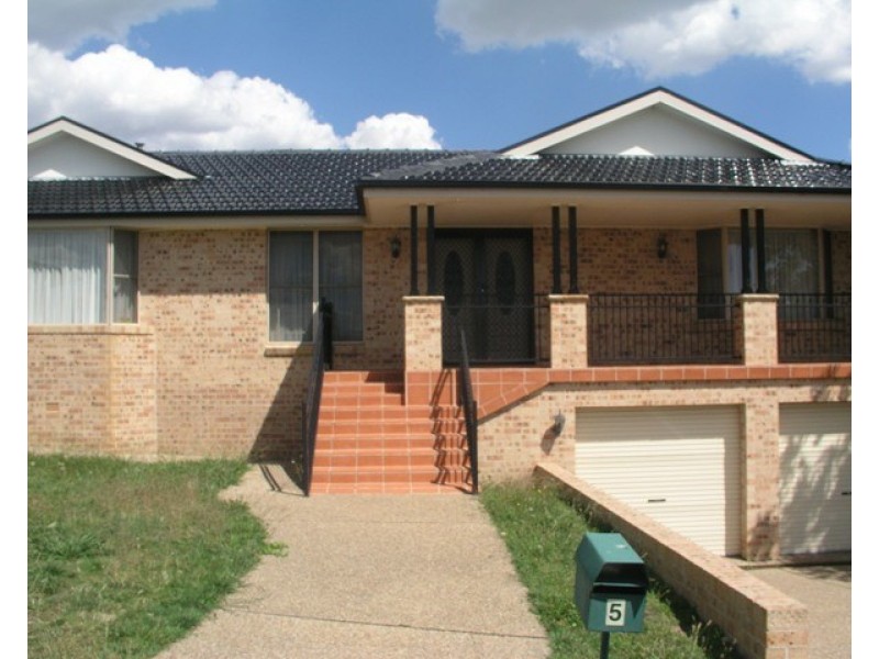 5 Hoskins Place, Orange NSW 2800