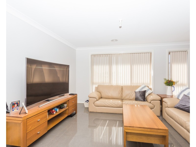 9 Downey Crescent, Orange NSW 2800