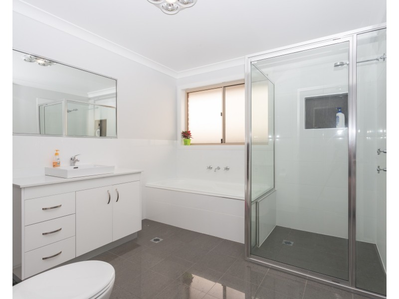 9 Downey Crescent, Orange NSW 2800