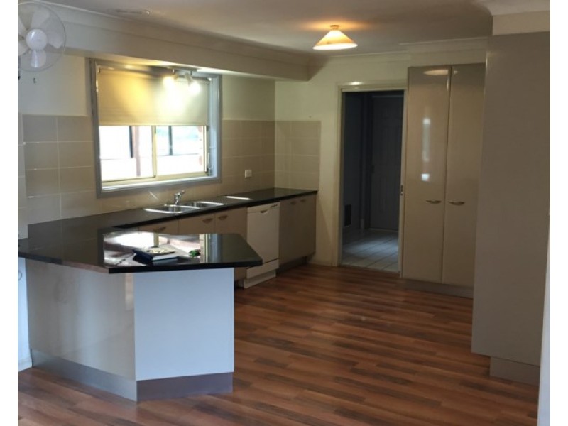 3 Digby Close, Orange NSW 2800