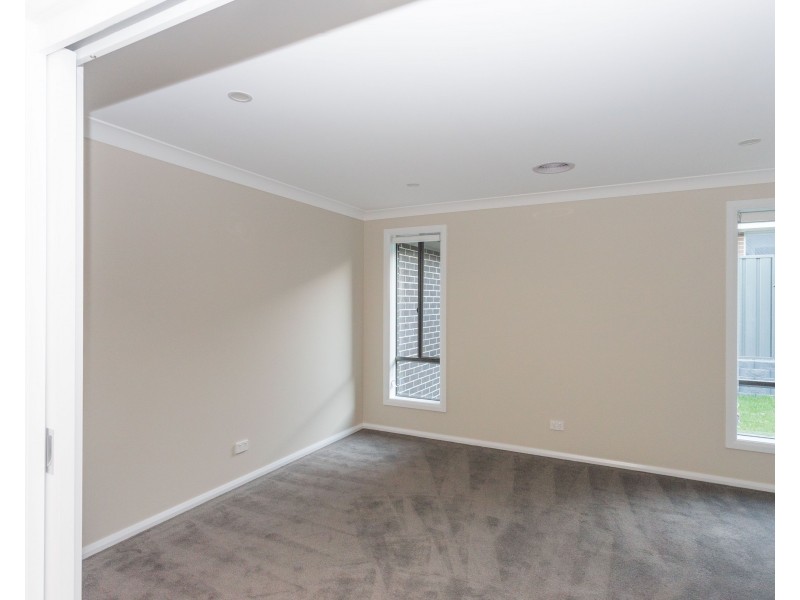 10 Tilston Way, Orange NSW 2800