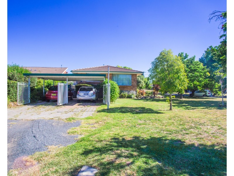 2 Caleula Crescent, Orange NSW 2800
