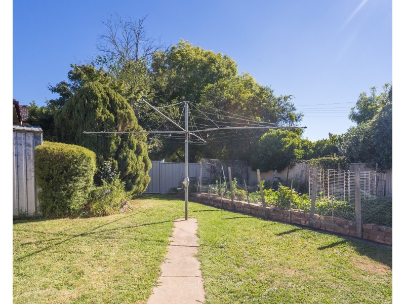 2 Caleula Crescent, Orange NSW 2800