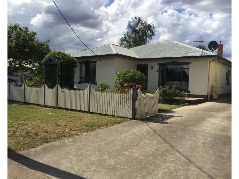 1 Tynan Street, Orange NSW 2800