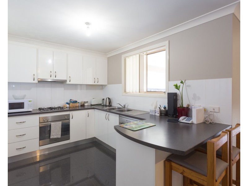 21 Robinson Court, Orange NSW 2800