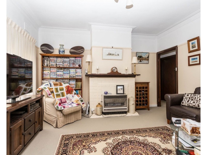 26 Tobruk Crescent, Orange NSW 2800