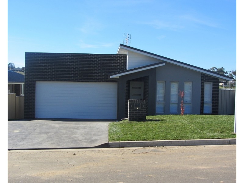 2 Downey Crescent, Orange NSW 2800