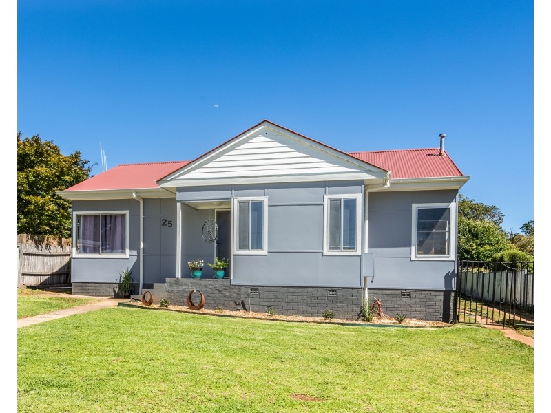 25 Tobruk Crescent, Orange NSW 2800