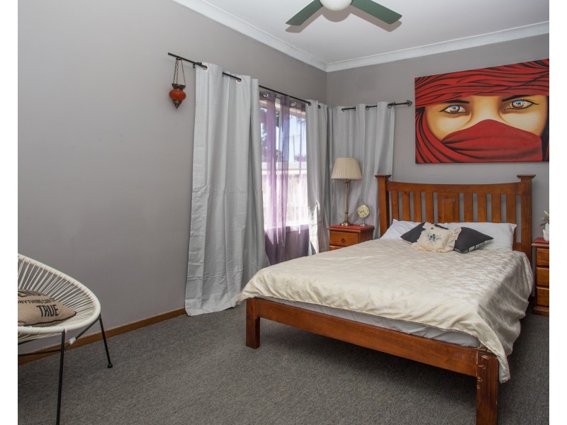 25 Tobruk Crescent, Orange NSW 2800