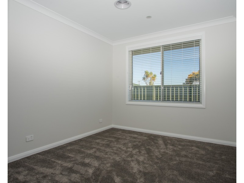 76 Casey Street, Orange NSW 2800