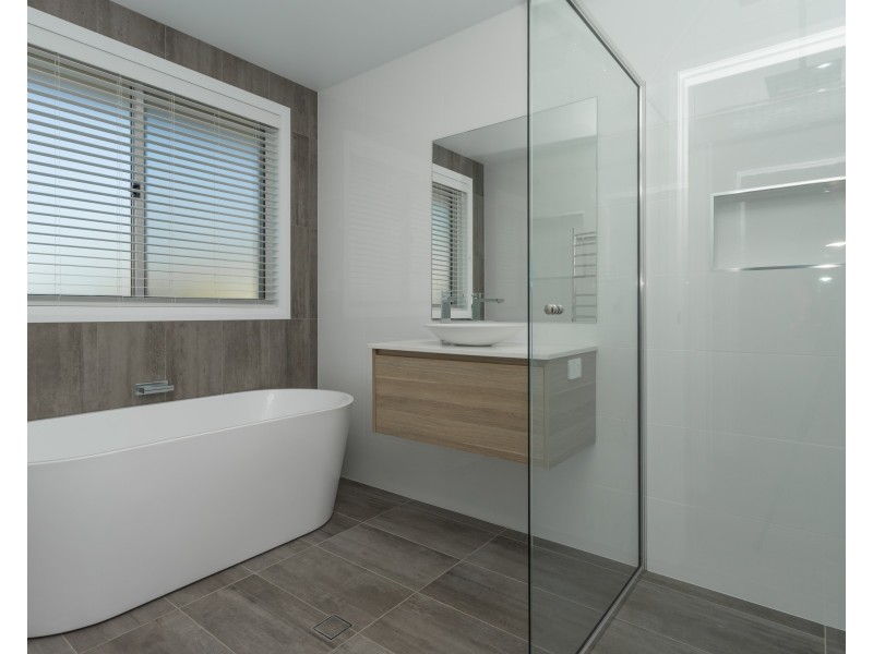 76 Casey Street, Orange NSW 2800