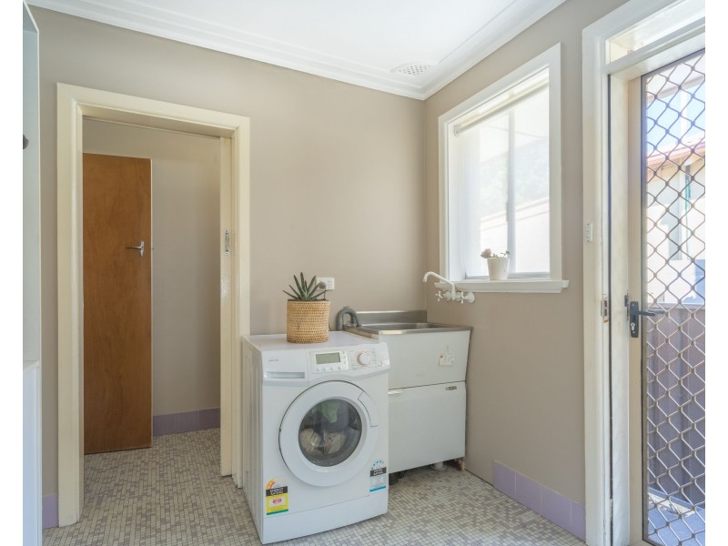 202 Dalton Street, Orange NSW 2800