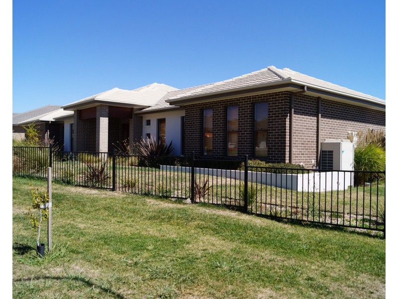 4 The Snowy Way, Orange NSW 2800