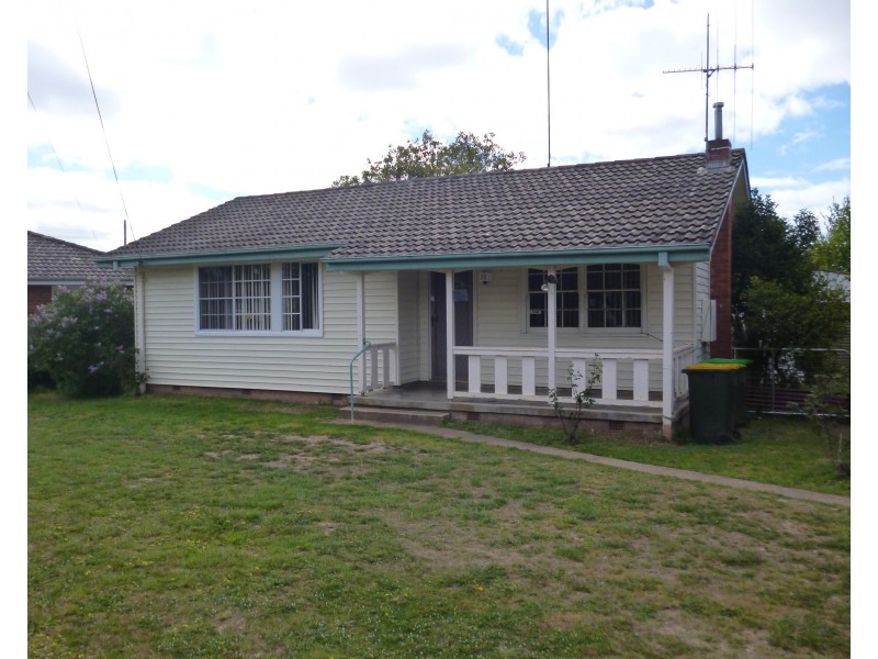 23 Leura Road, Orange NSW 2800