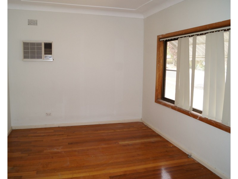 37 Leura Road, Orange NSW 2800