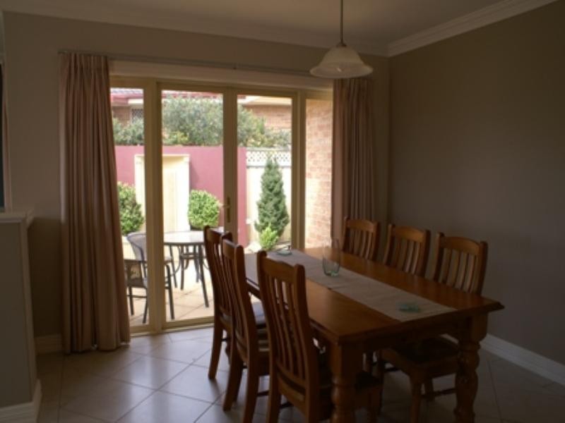 5 Niven Place, Orange NSW 2800