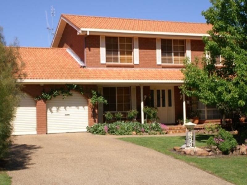 3 Ibis Crescent, Orange NSW 2800