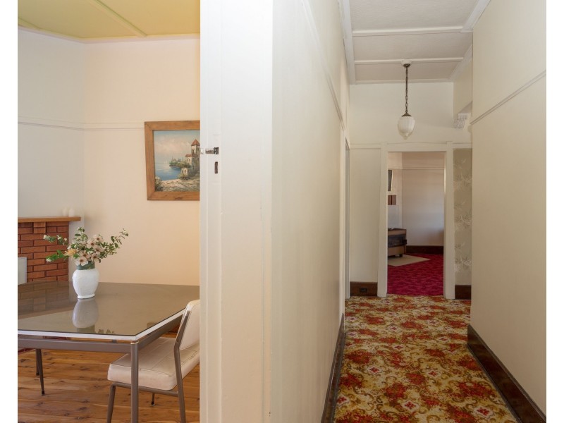 17 March Street, Orange NSW 2800