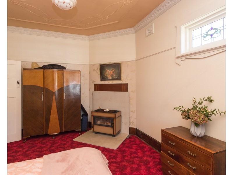 17 March Street, Orange NSW 2800