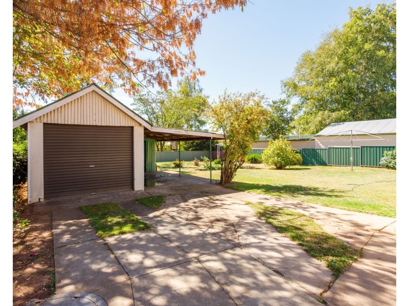 17 March Street, Orange NSW 2800