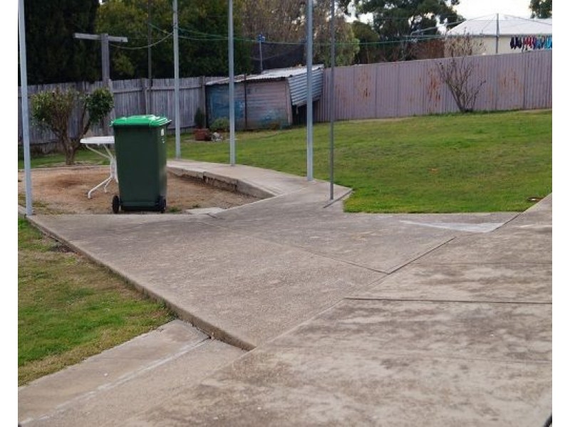 13 Treweeke Street, Orange NSW 2800