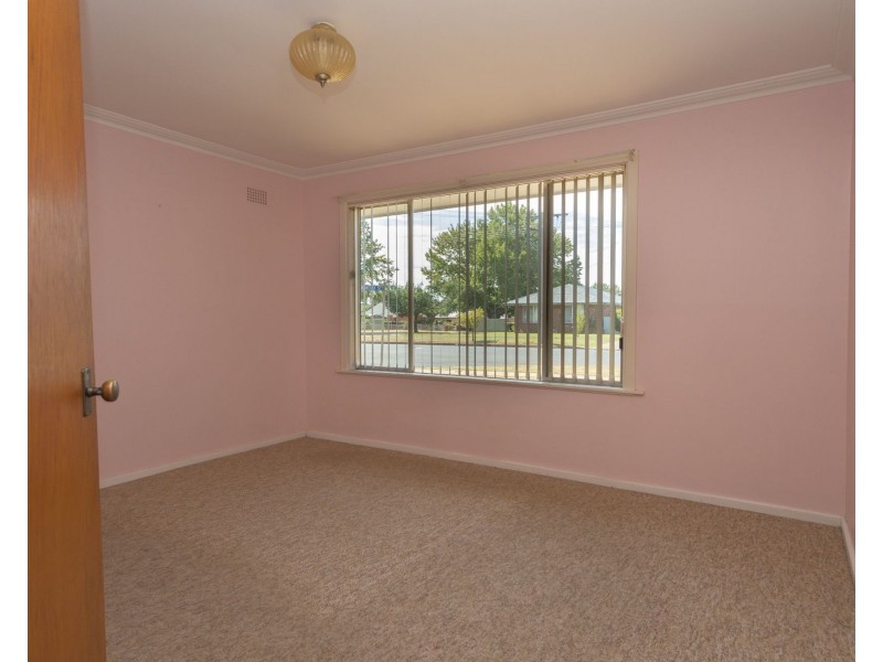 5 Glenroi Avenue, Orange NSW 2800