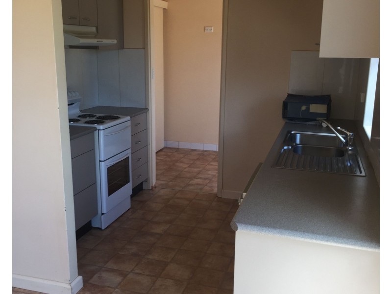 16 Pindari Place, Orange NSW 2800