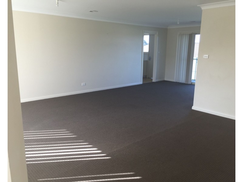 7 Quinlan Run, Orange NSW 2800