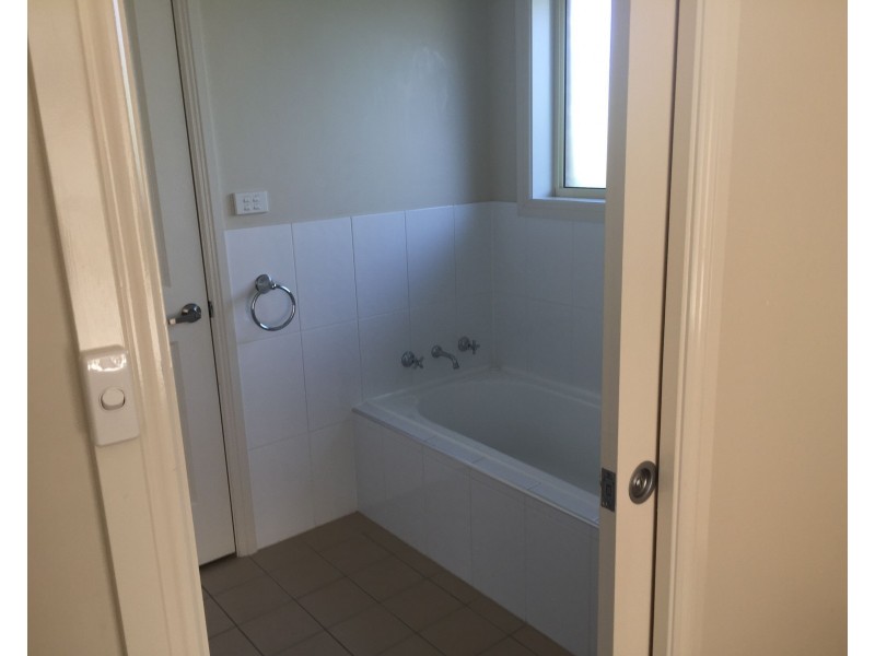 7 Quinlan Run, Orange NSW 2800