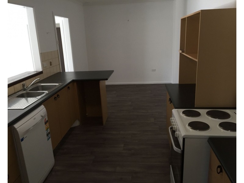 8 Birinta Place, Orange NSW 2800