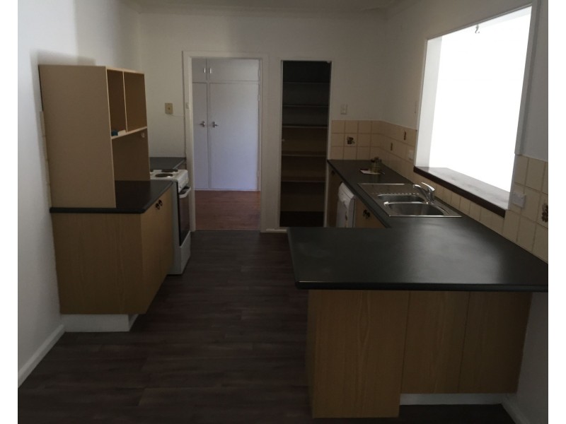 8 Birinta Place, Orange NSW 2800