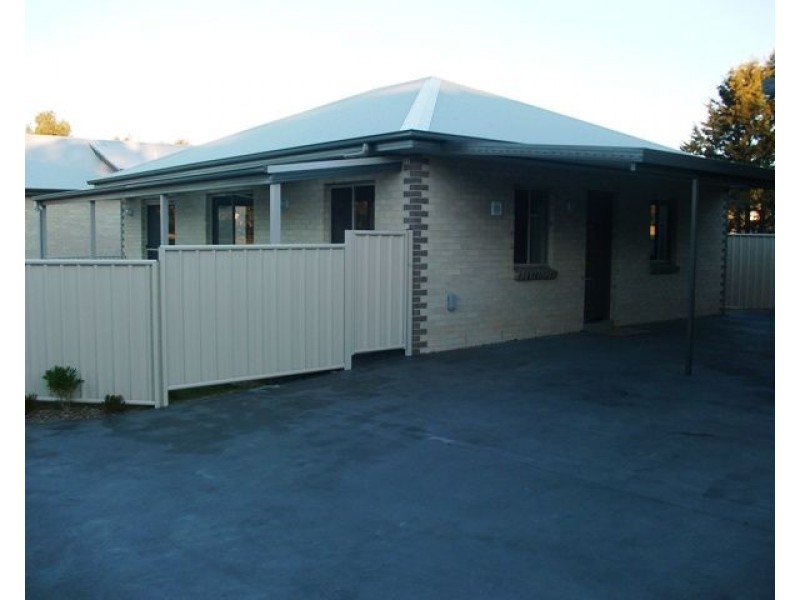 2/18 McLachlan Street, Orange NSW 2800